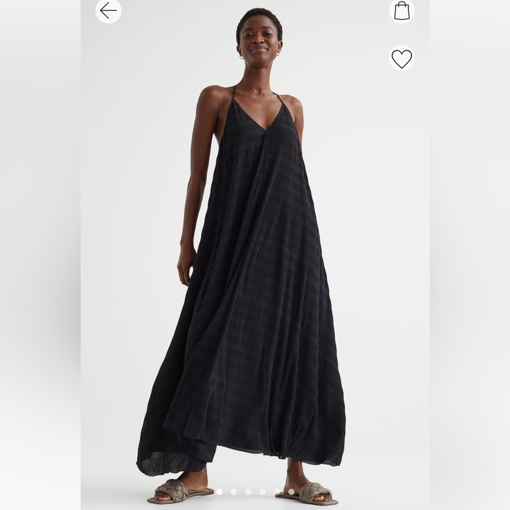 H&M Black Wide-Cut Jersey Dress